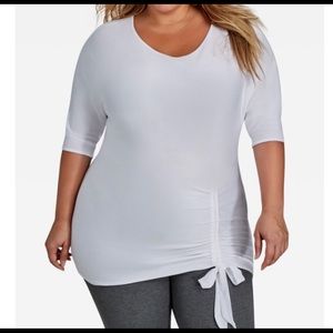 ASHLEY STEWART White scrunched side top,Size 22/24